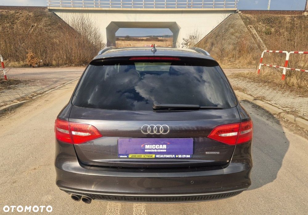 Audi A4 Avant 2.0 TDI DPF quattro S line Sportpaket - 6