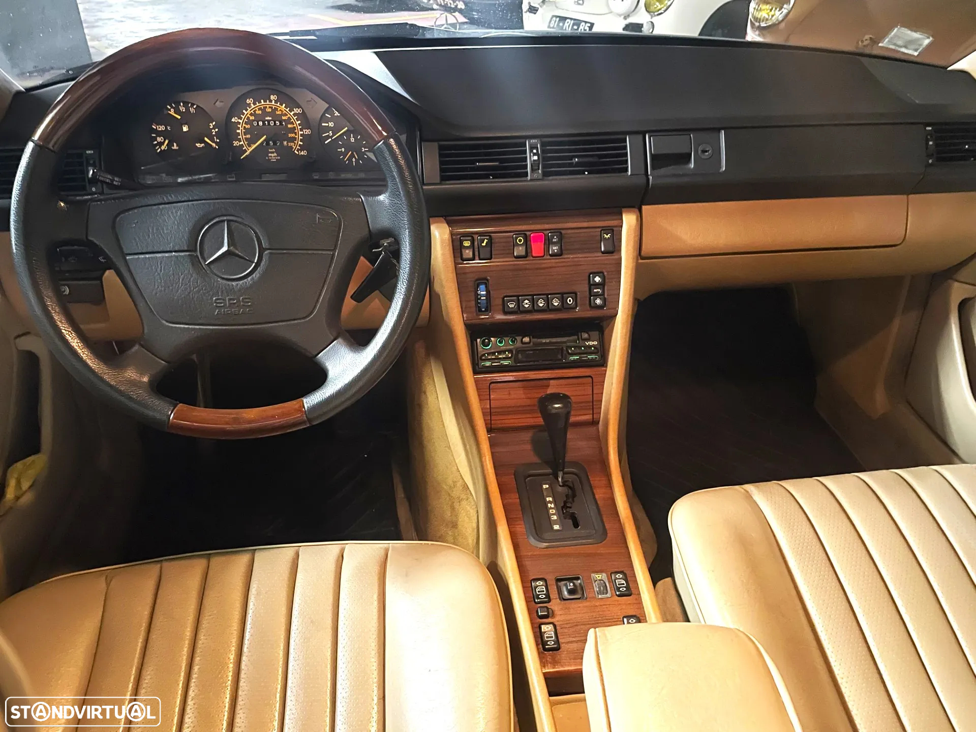 Mercedes-Benz 250 - 8