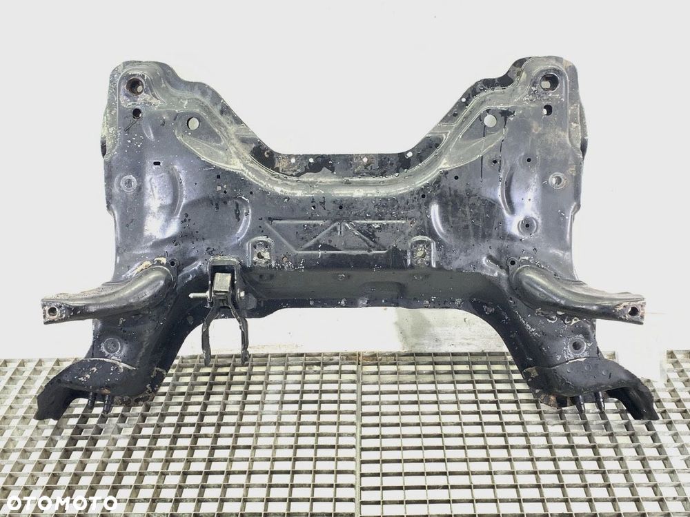 BELKA POD SILNIK  PEUGEOT PARTNER Nadwozie pełne/minivan 2008 - 2022 1.6 HDi 66 kW [90 KM] olej - 1