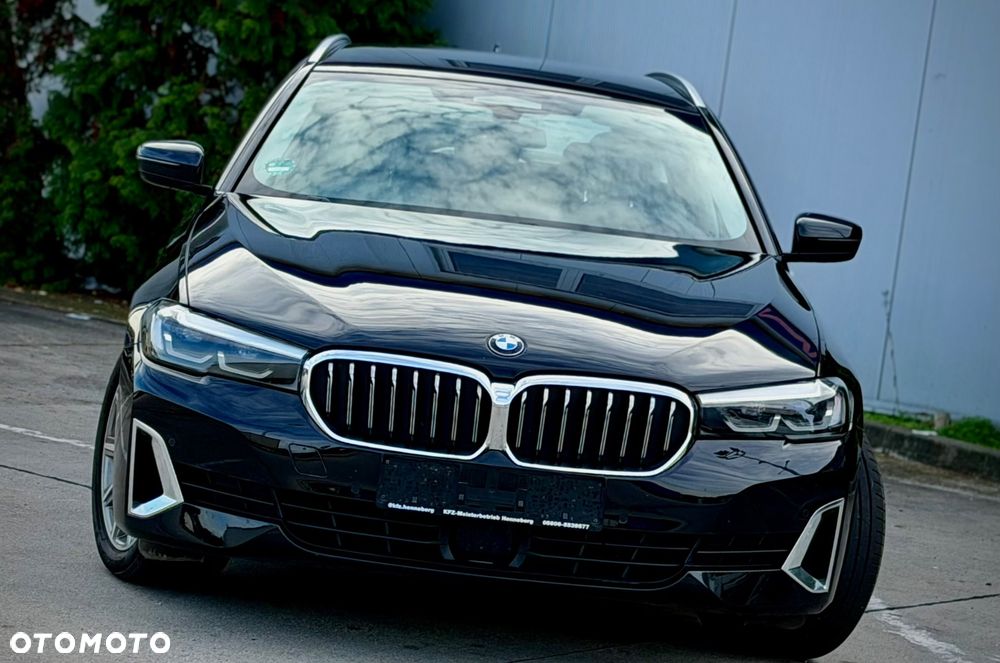 BMW Seria 5 540d xDrive mHEV Luxury Line - 1