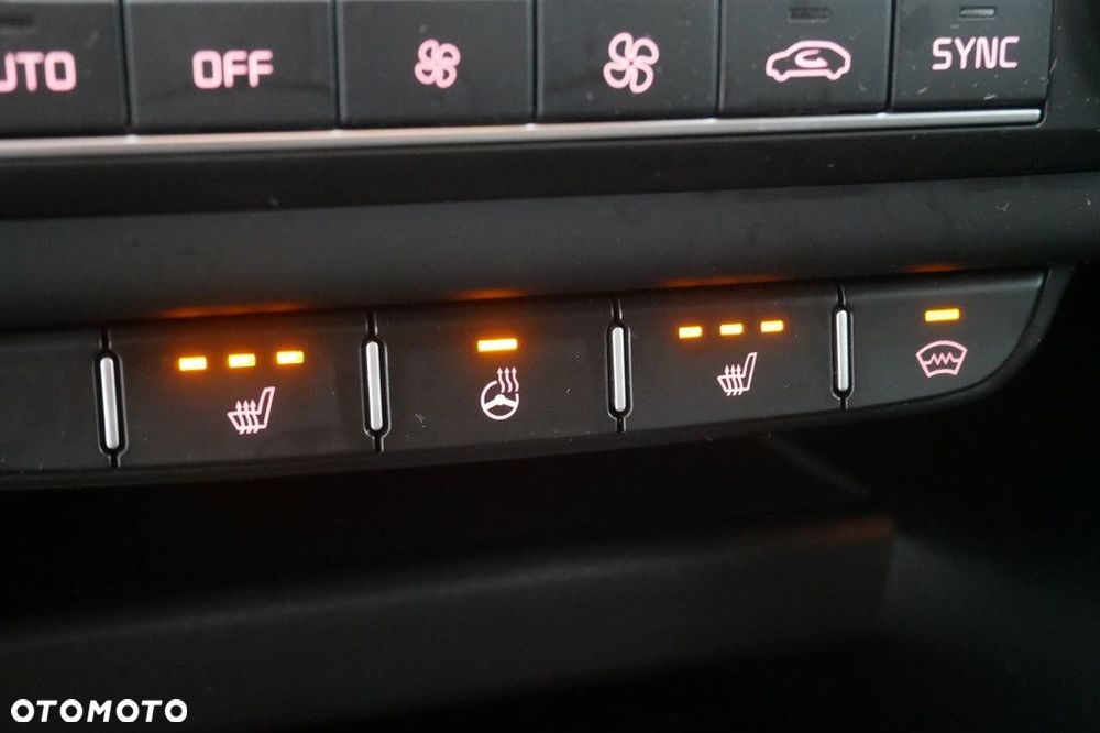 Kia Ceed - 21