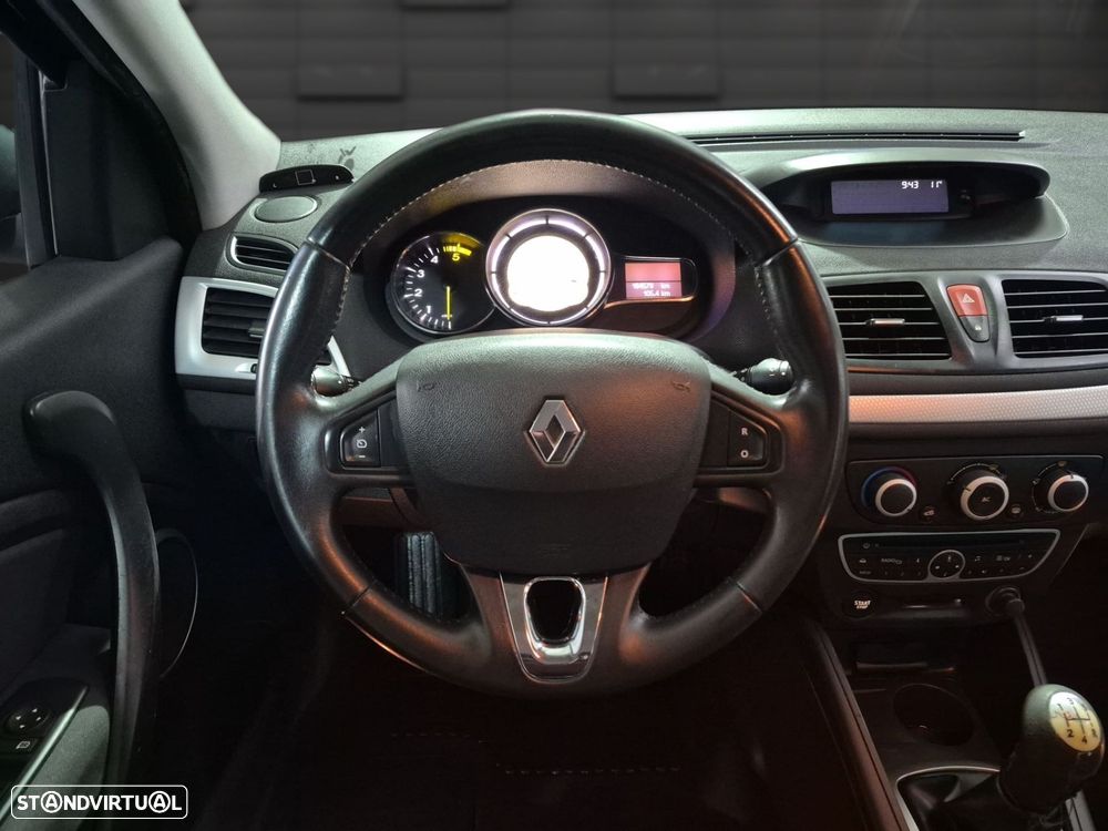 Renault Mégane 1.5 dCi Confort - 6