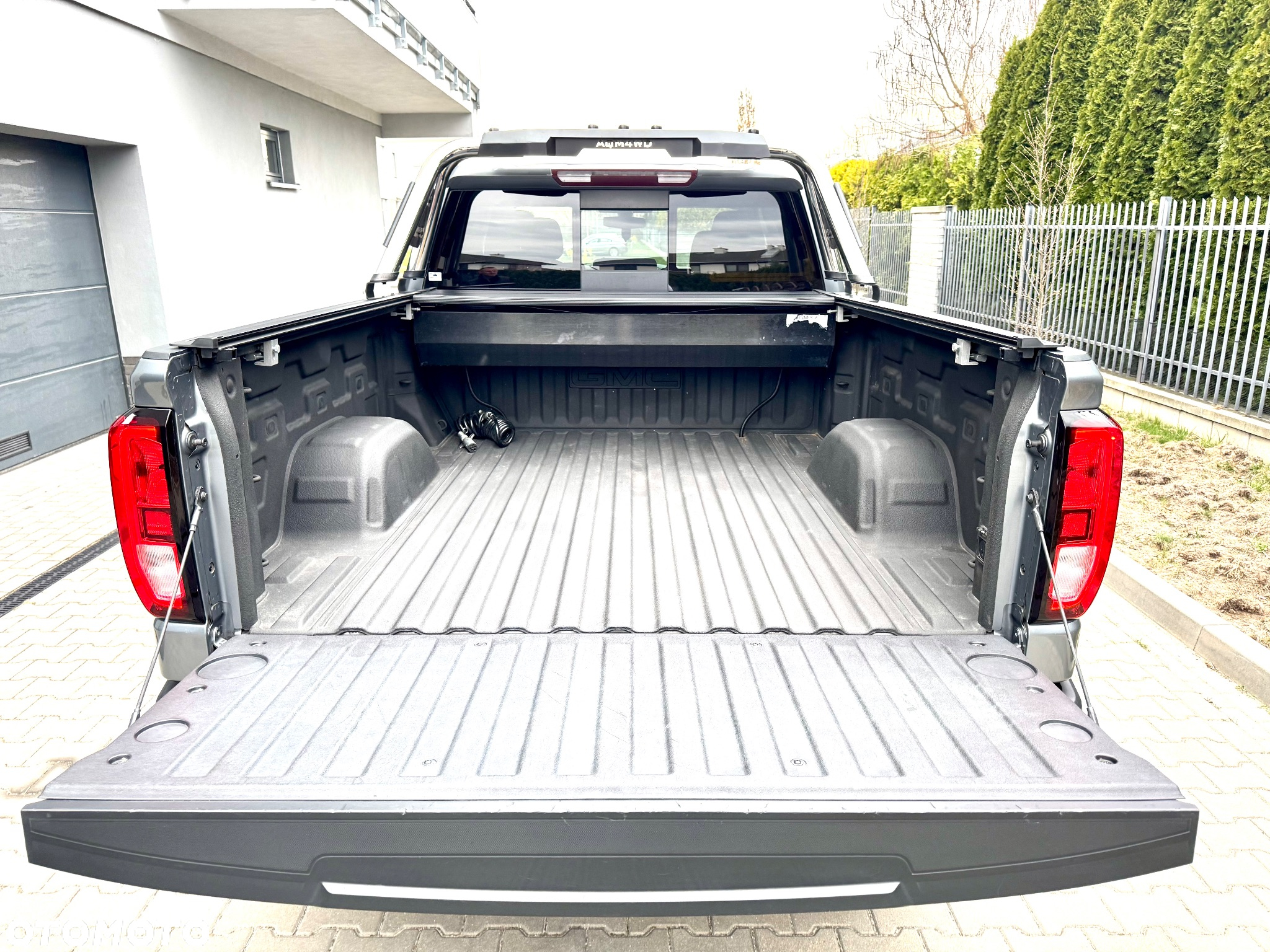 GMC Sierra - 40