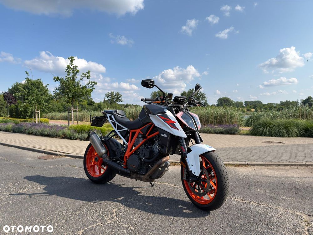 KTM Super Duke - 1