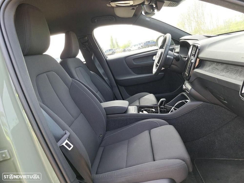 Volvo XC 40 Recharge Extended Range Plus - 8