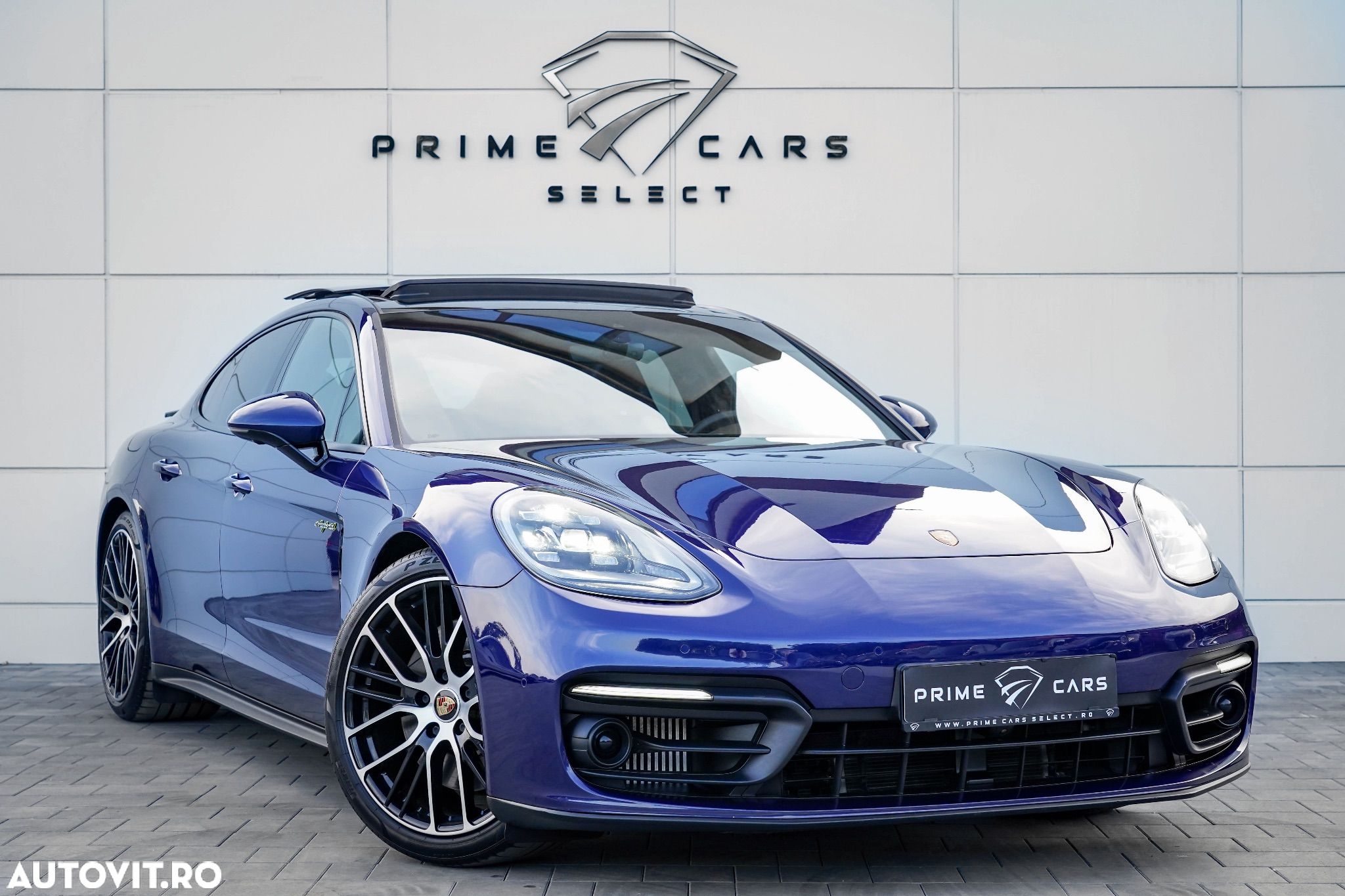 Porsche Panamera 4 E-Hybrid - 1