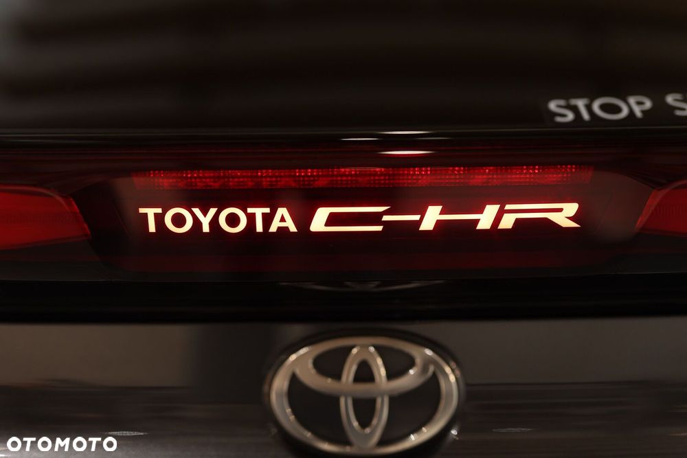 Toyota C-HR - 33
