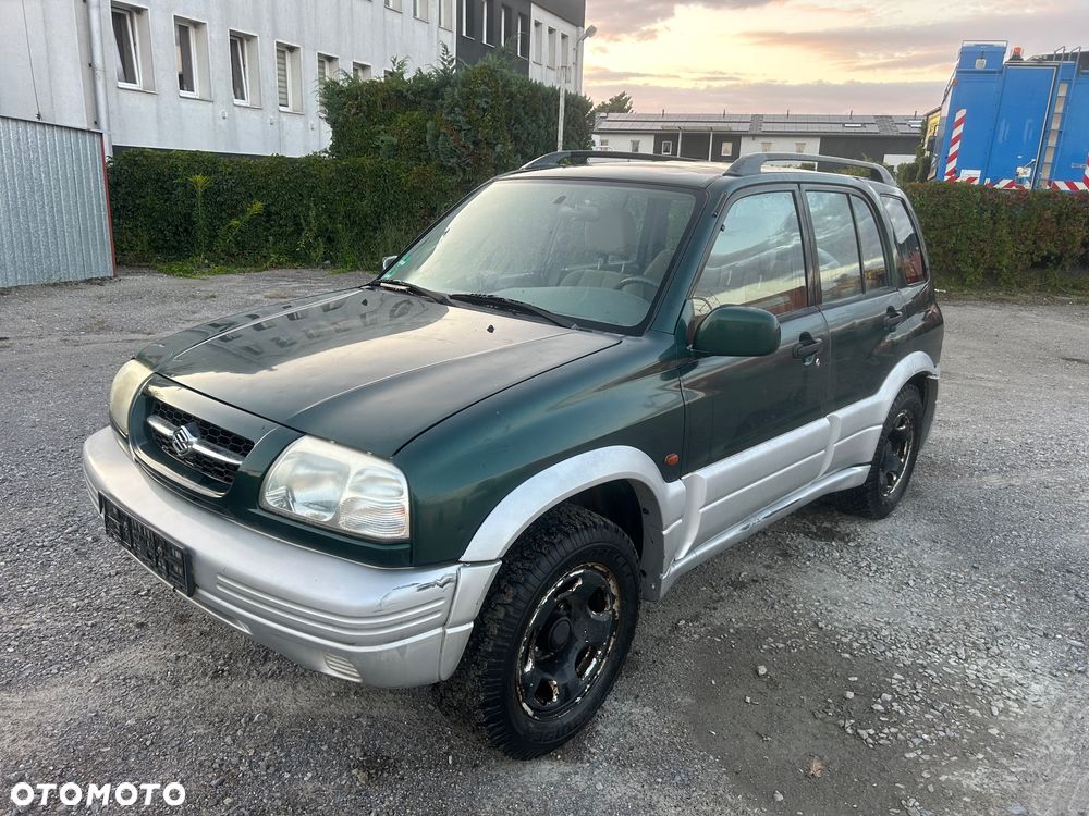 Suzuki Grand Vitara 2.5 V6 - 3