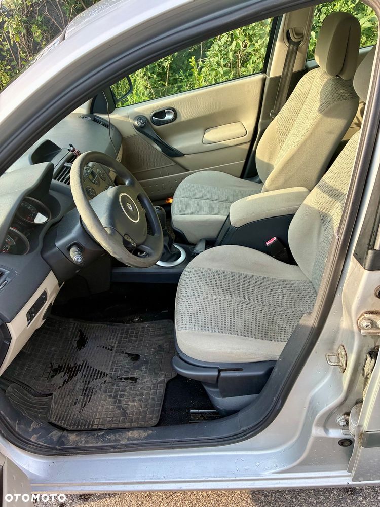 Renault Megane 1.5 dCi Confort Authentique - 5