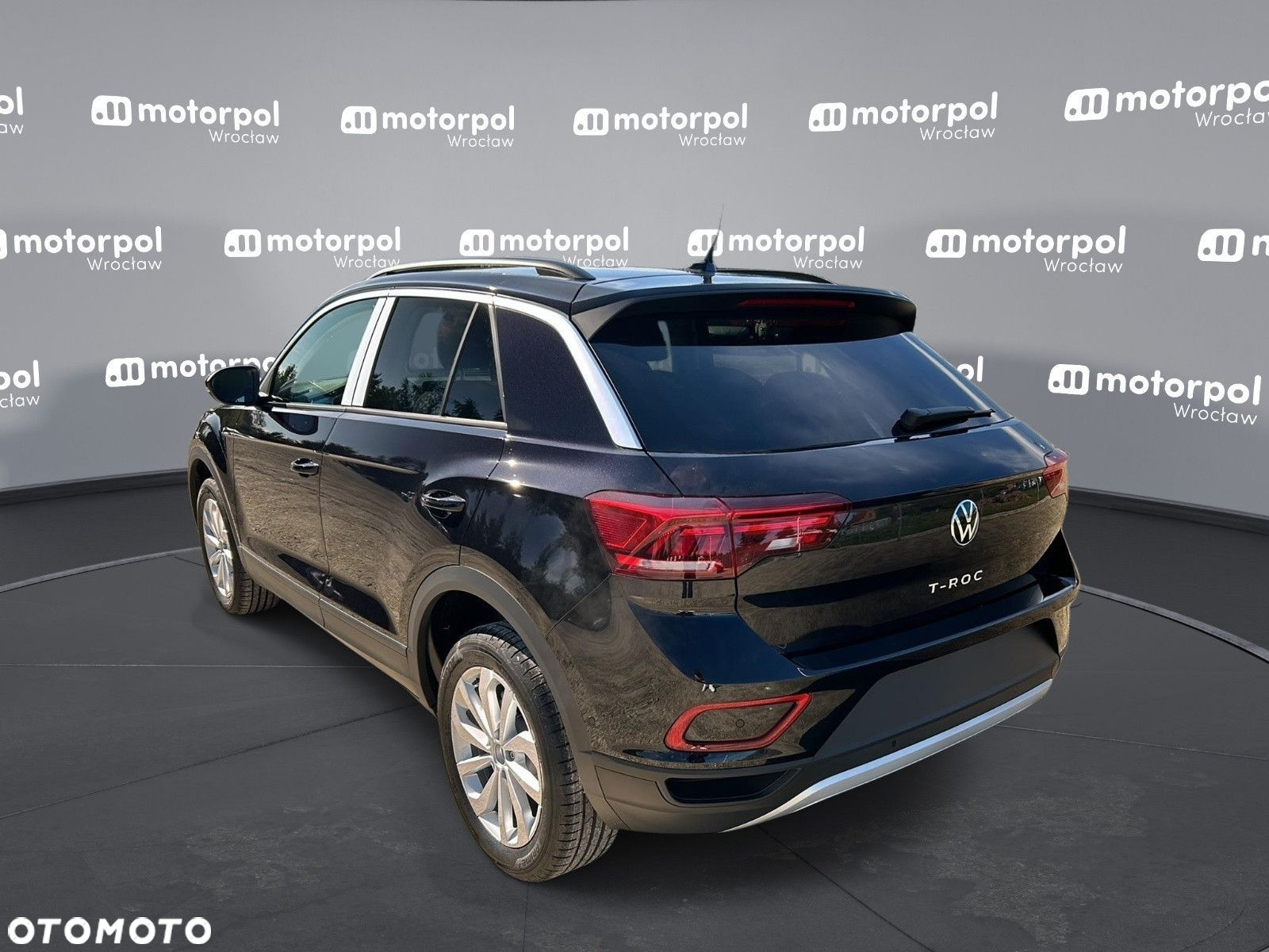 Volkswagen T-Roc - 8