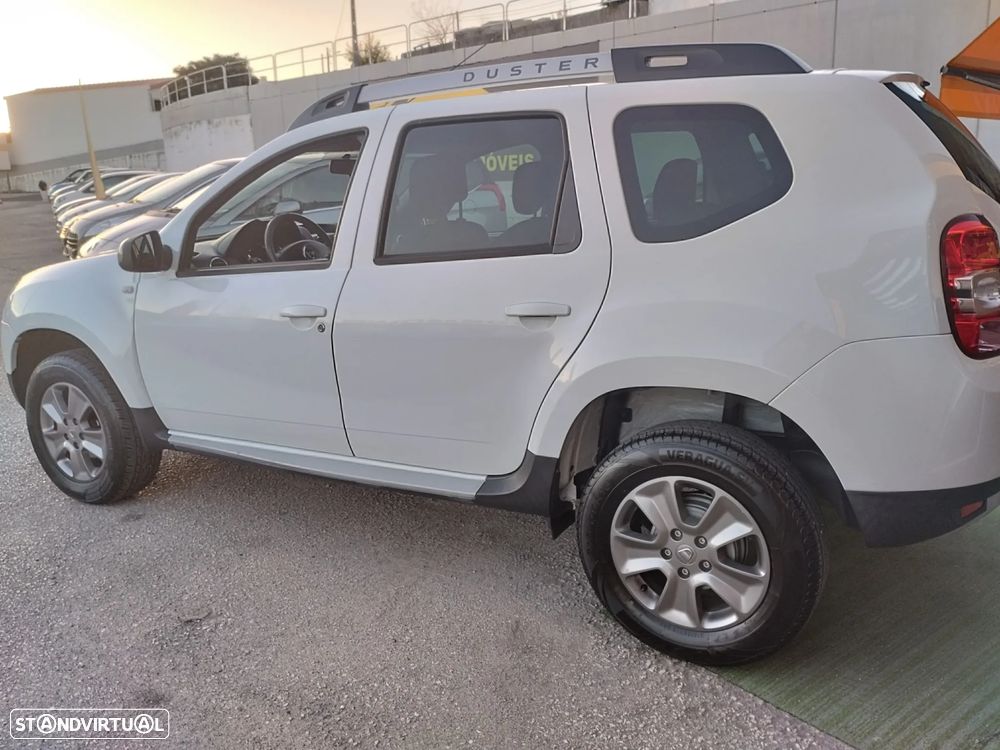 Dacia Duster 1.6 Tour Bi-Fuel - 6