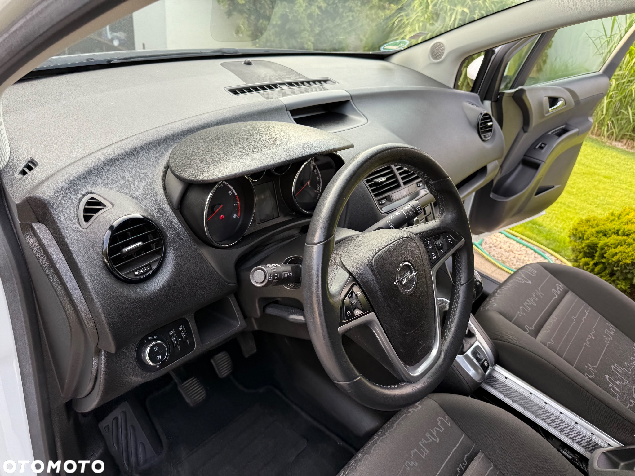 Opel Meriva 1.4 T Cosmo - 37