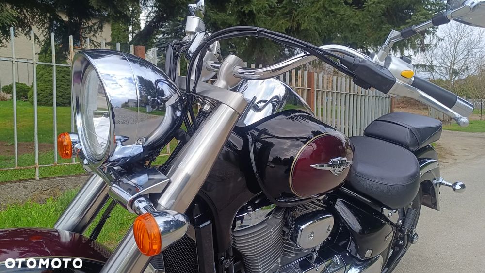 Suzuki Intruder - 15