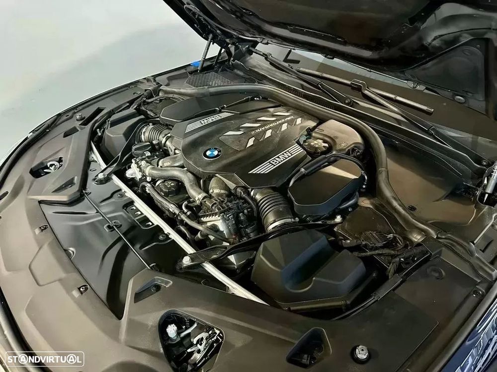 BMW M850i Gran Coupé xDrive - 52