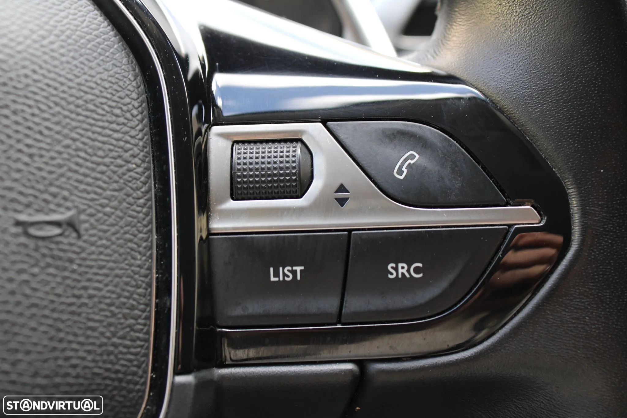 Peugeot 3008 1.6 Hybrid Allure Pack e-EAT8 - 18