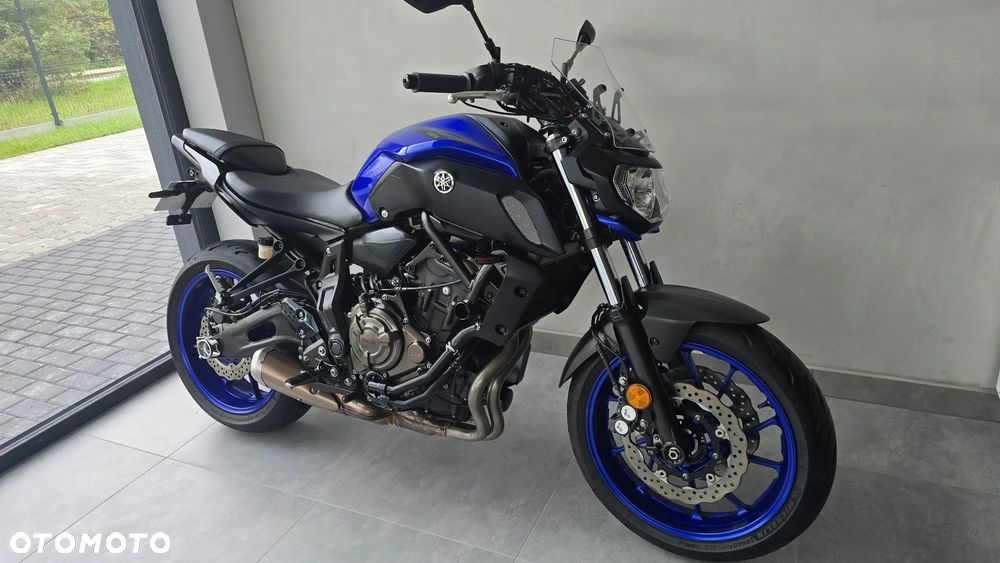 Yamaha MT - 32