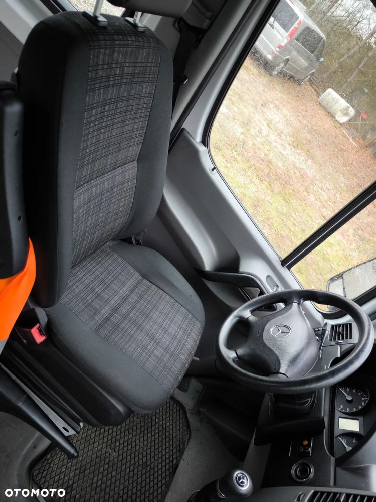 Mercedes-Benz Sprinter 906.211 7G-TRONIC Plus - 18