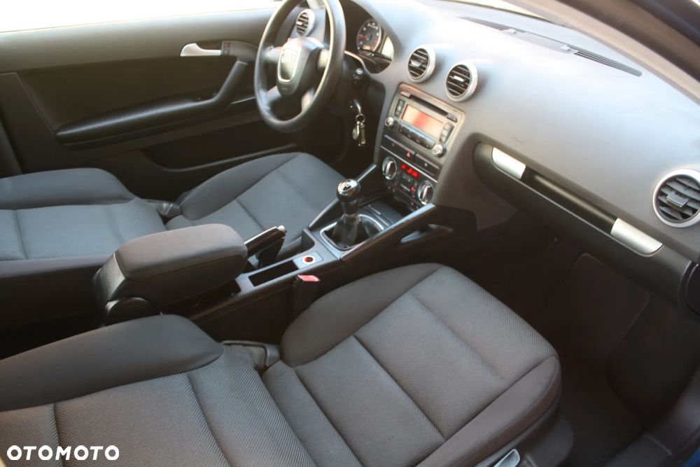 Audi A3 3-drzwiowe 1.6 S line Sportpaket (plus) - 14