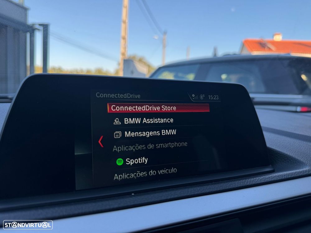 BMW 116 d Pack M - 17