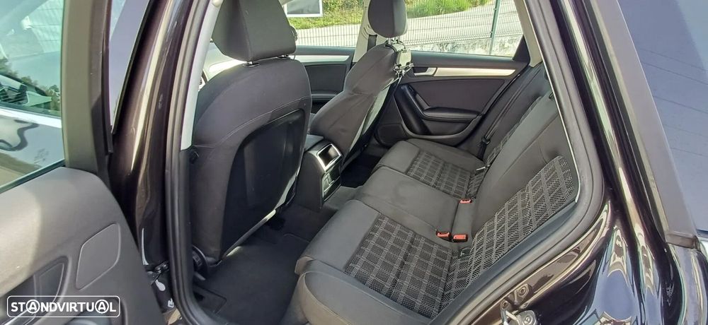 Audi A4 Avant 2.0 TDI Sport - 28