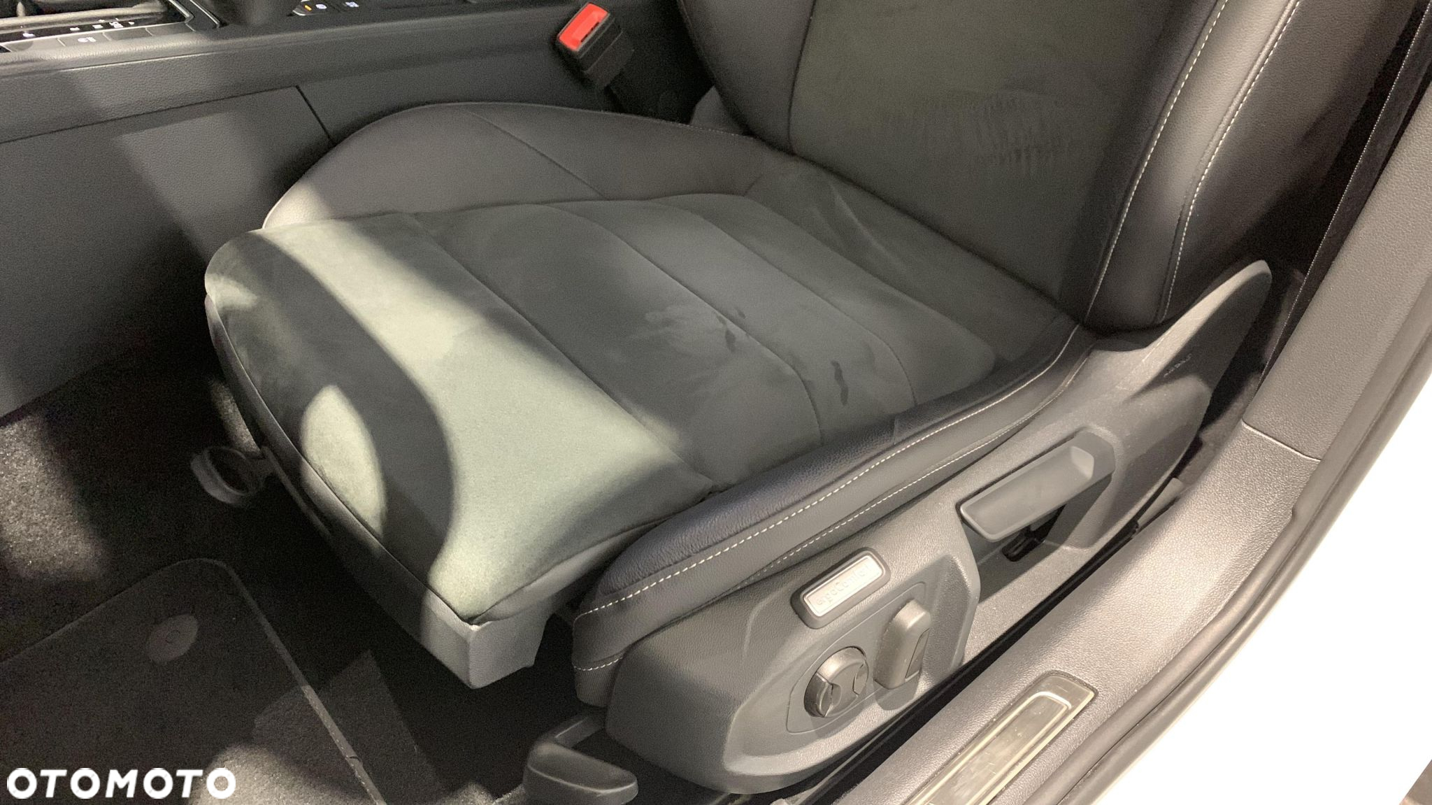 Volkswagen Arteon 2.0 TSI Elegance DSG - 12