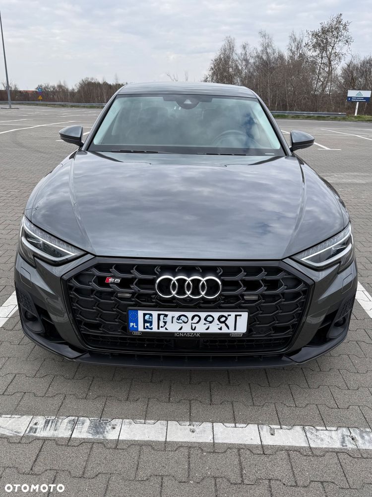 Audi S8 - 3