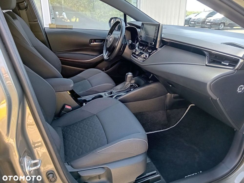Toyota Corolla 2.0 Hybrid Comfort - 6