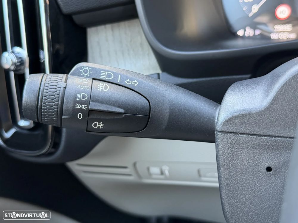 Volvo XC 40 2.0 D3 Inscription - 27