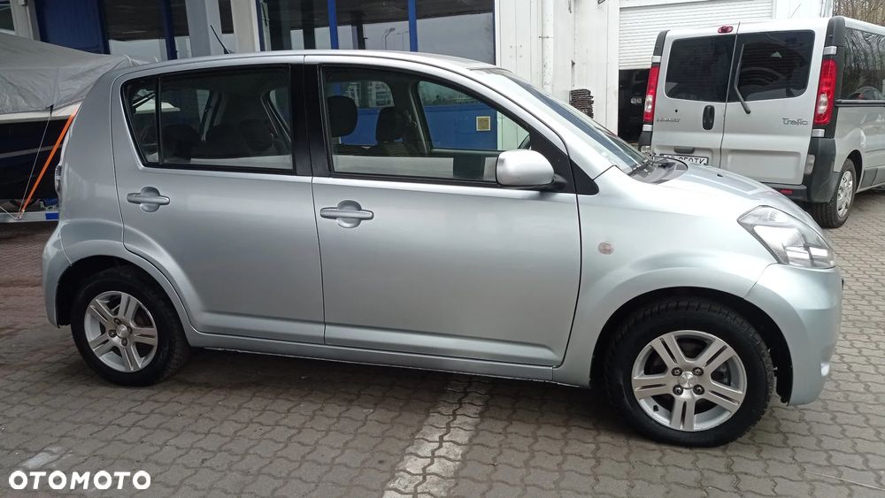 Daihatsu Sirion 1.3 CooLine - 24