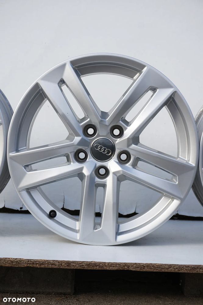 Audi 5x112 17 7J et42 ori lak - 5