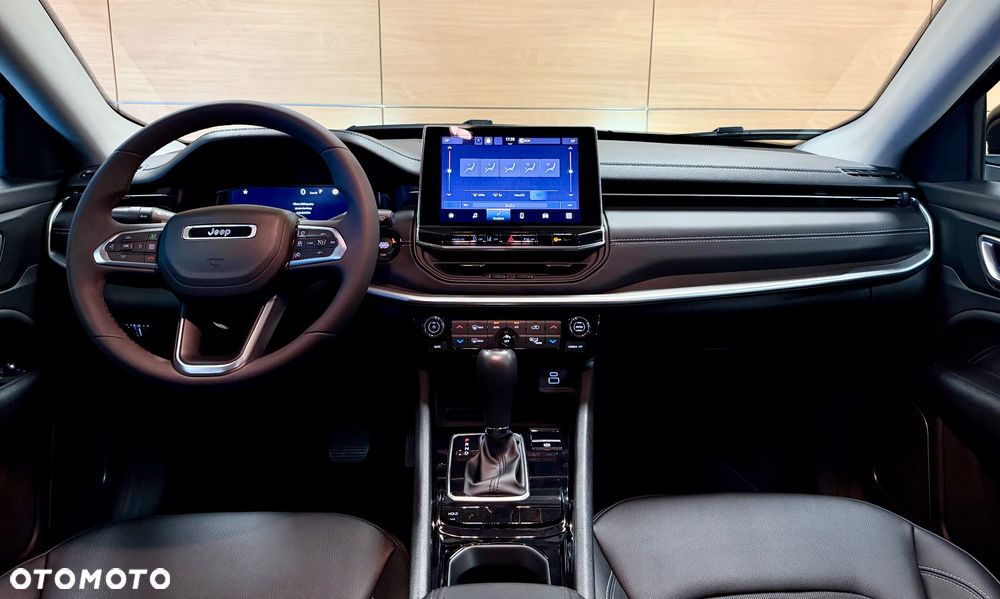 Jeep Compass - 13