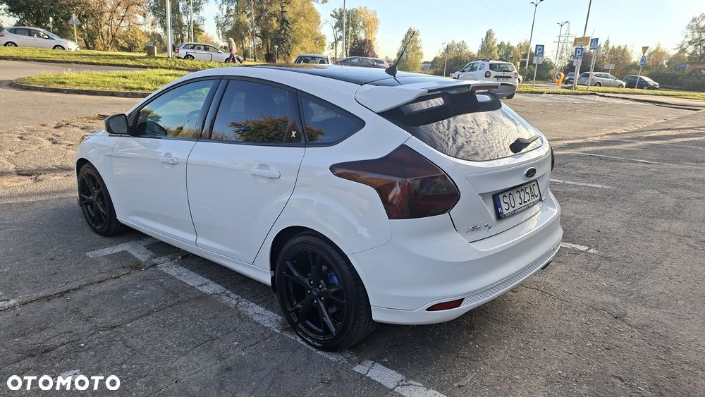 Ford Focus 2012 photo 4