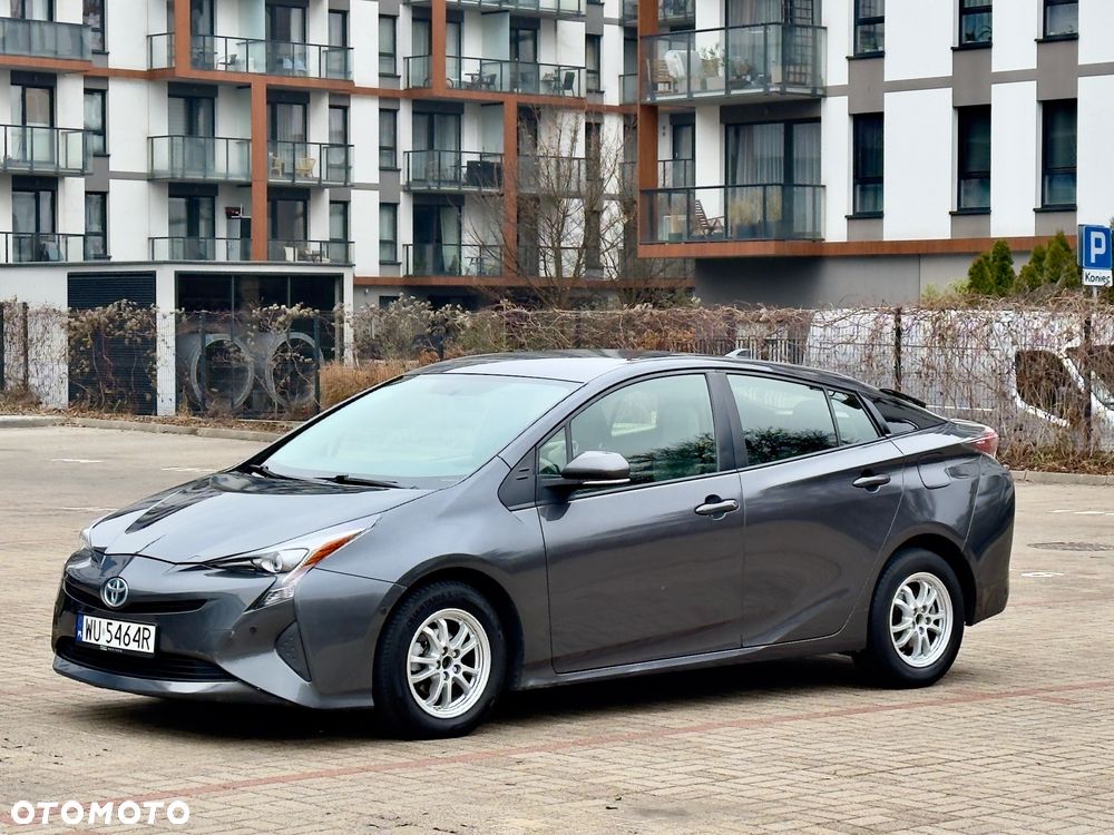 Toyota Prius 1.8 HSD Prestige - 3