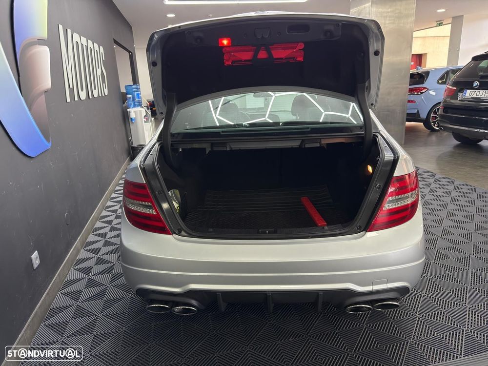 Mercedes-Benz C 220 BlueTEC AMG Line - 36