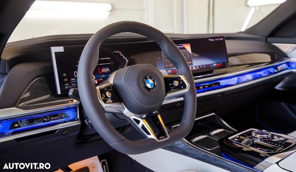 BMW Seria 7 740d xDrive MHEV - 23