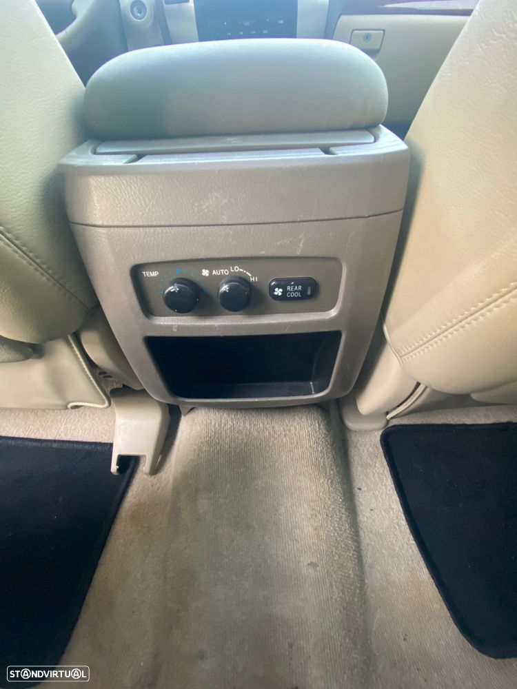 Toyota Land Cruiser 3.0 D-4D Pack A. - 21