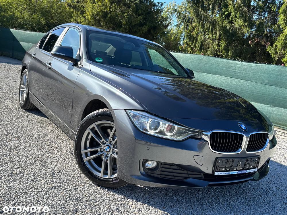 BMW Seria 3 320d Sport Line - 18