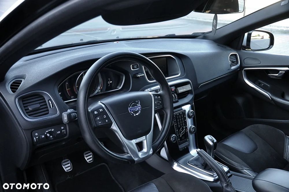 Volvo V40 D4 RDesign - 17