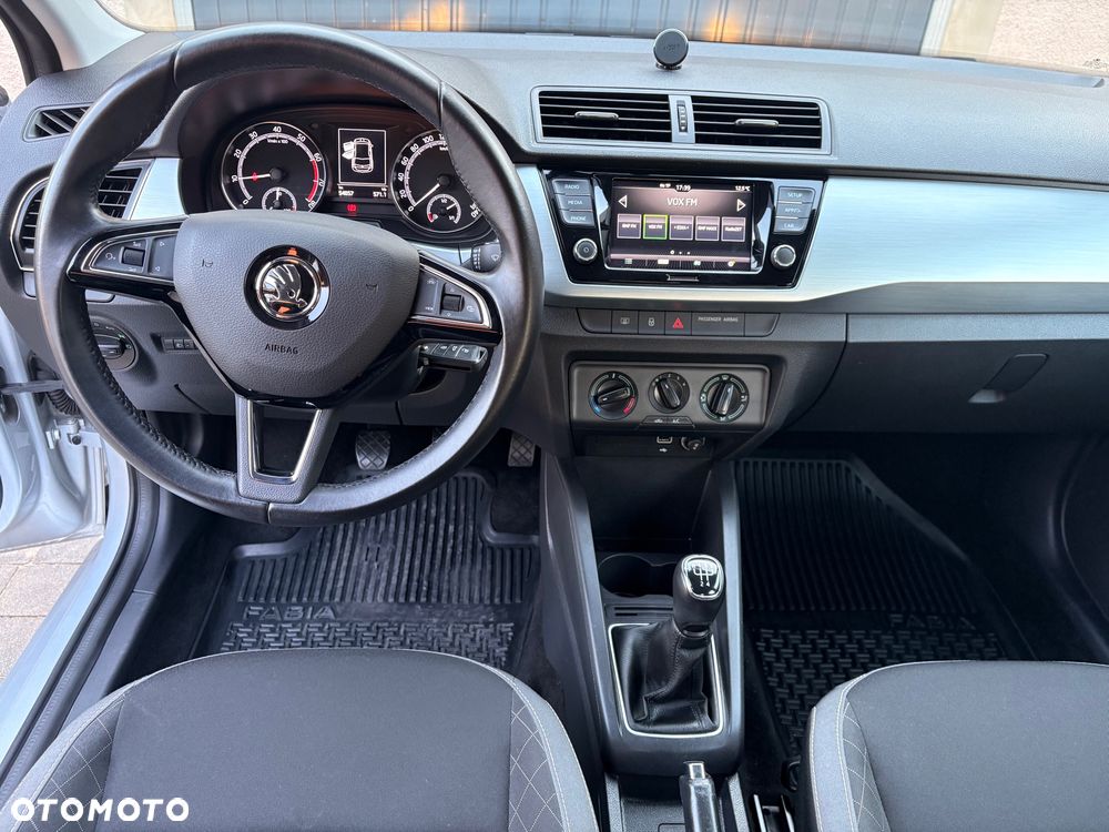 Skoda Fabia 1.0 TSI Ambition - 11