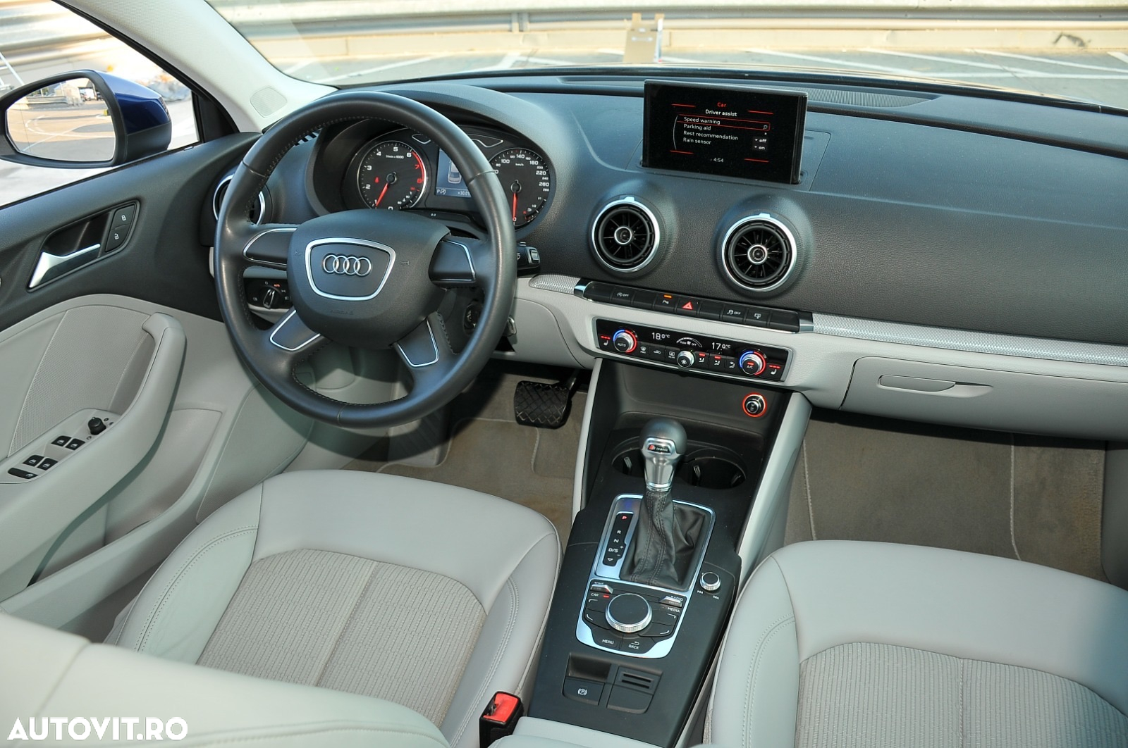 Audi A3 1.4 TFSI cylinder on demand Limousine S tronic Ambiente - 3