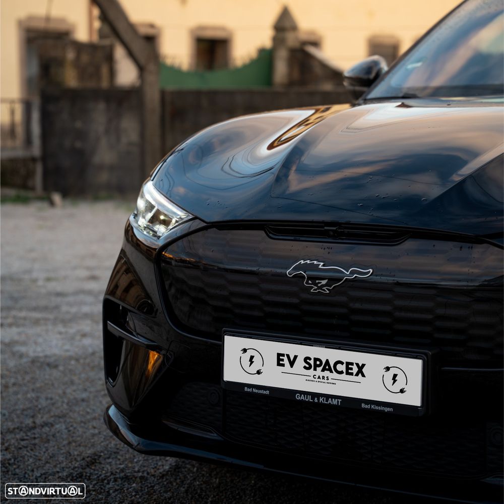 Ford Mustang Mach-E AWD GT - 3
