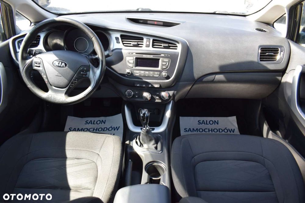 Kia Ceed - 25