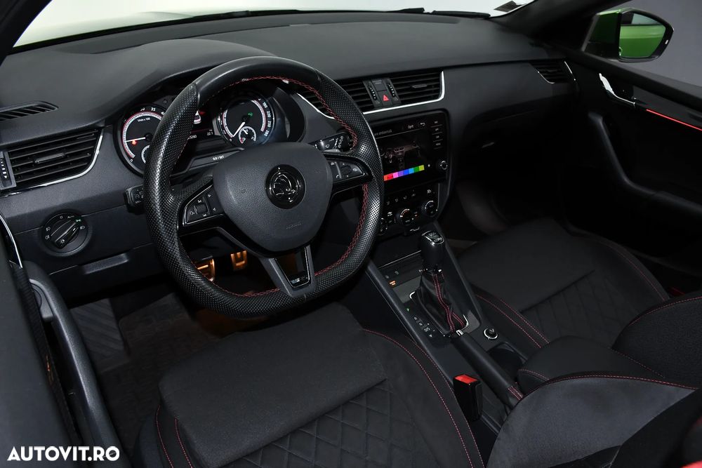 Skoda Octavia 2.0 TDI (Green tec) DSG RS - 14