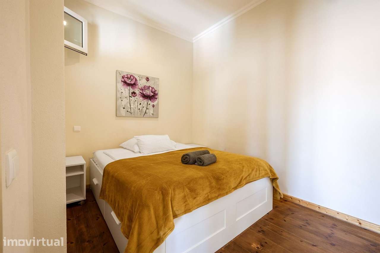 EXCEPCIONAL ALOJAMENTO LOCAL COM 3 PISOS, 6 QUARTOS NO CENTRO HISTÓRIC - Grande imagem: 5/36
