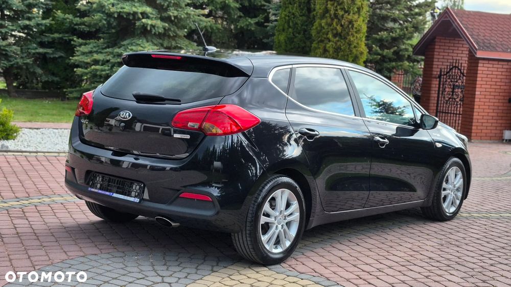Kia Ceed 1.6 GDI Platinum Edition - 28