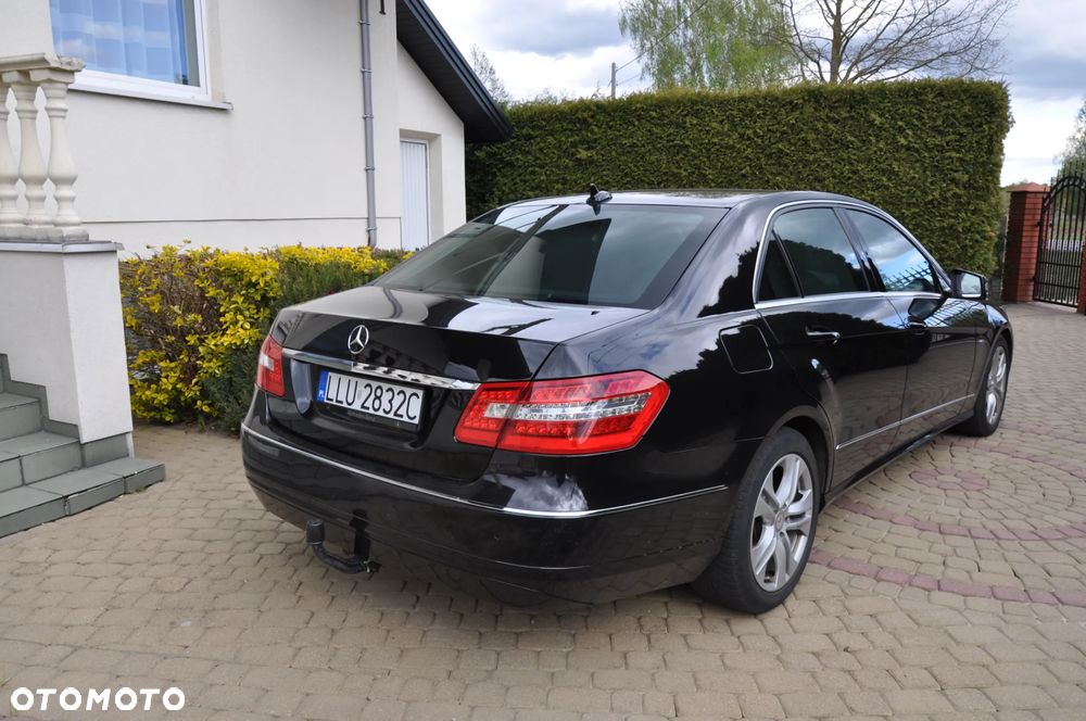Mercedes-Benz Klasa E 250 CDI DPF BlueEFFICIENCY Automatik Avantgarde - 12