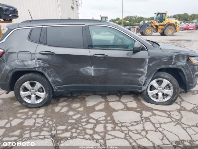 Jeep Compass - 4