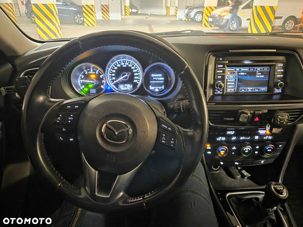 Mazda 6 - 8