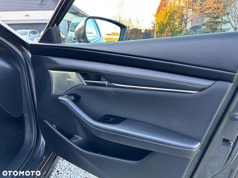 Mazda 3 SKYACTIV-X 2.0 M-Hybrid - 23