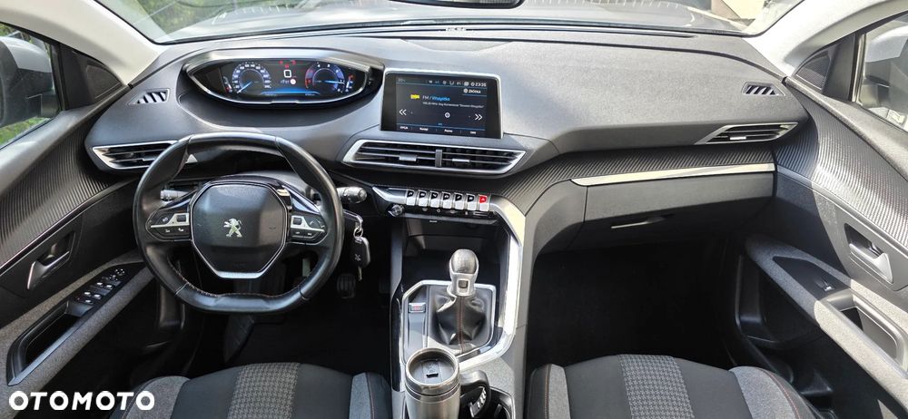 Peugeot 3008 HDi 115 Allure - 16